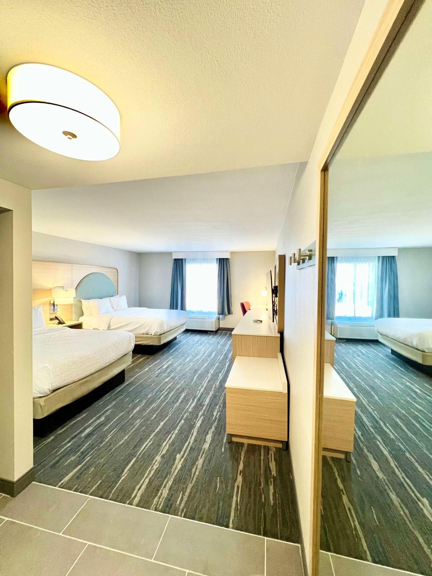 Hampton Inn Stony Creek Buitenkant foto